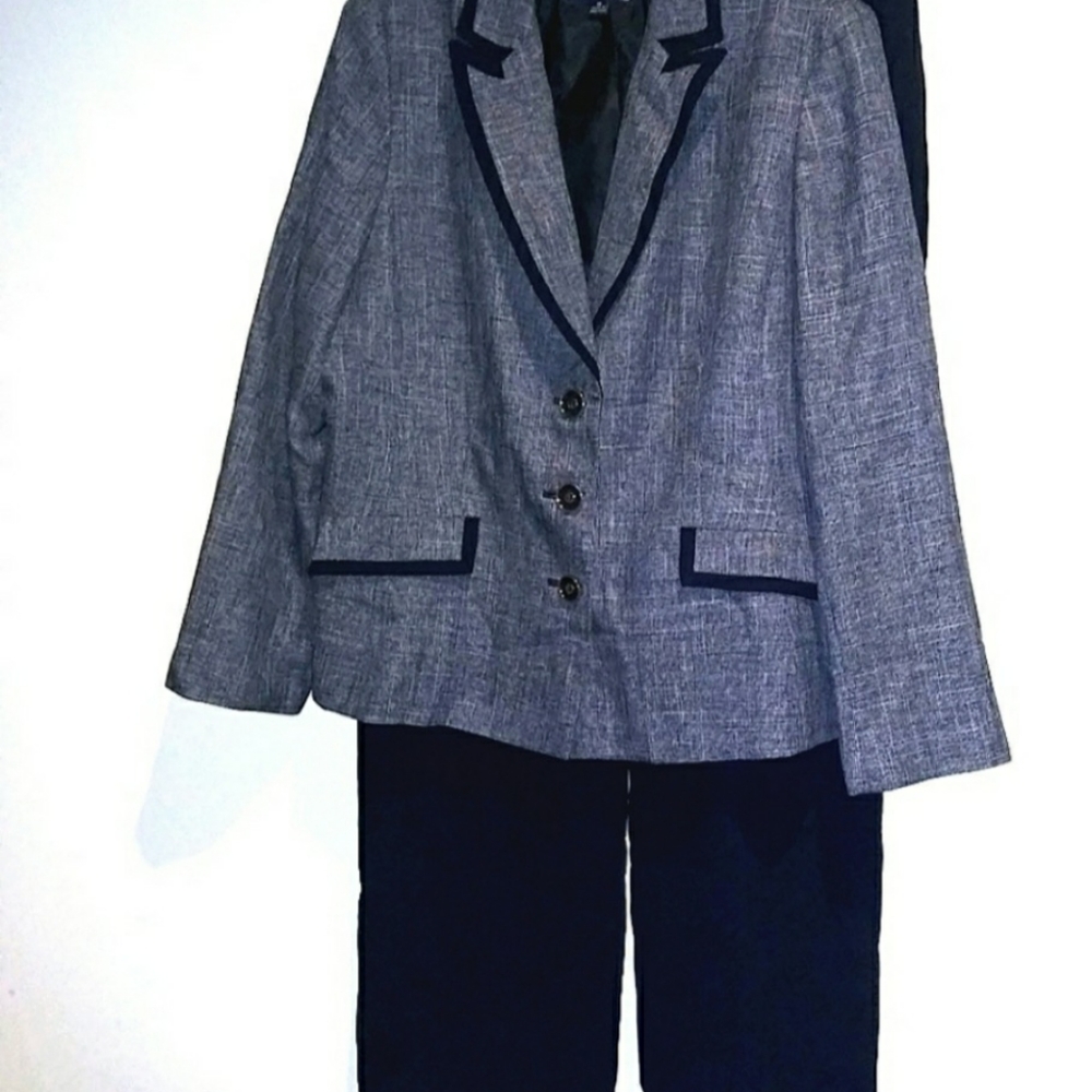 Evan Picone 2 PC pants suit